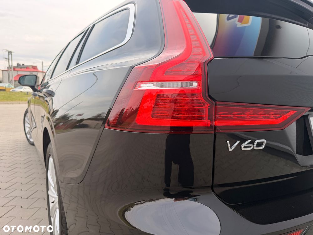 Volvo V60 D3 Geartronic Momentum Pro - 17