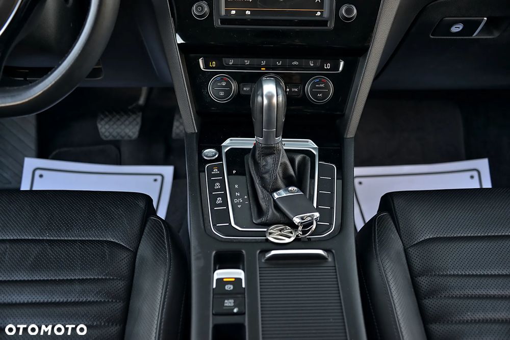 Volkswagen Passat 2.0 TDI SCR (BlueMotion Tech) 4Mot DSG Highline - 6