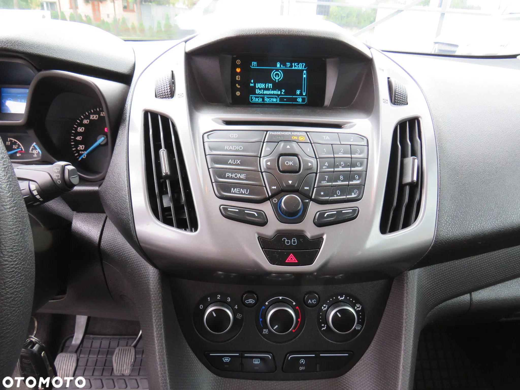 Ford Tourneo Connect 1.0 EcoBoost Start-Stop Trend - 24