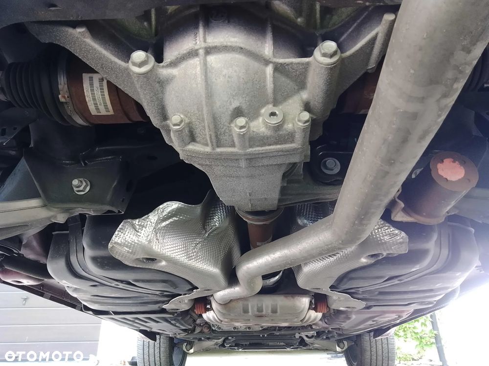 Jeep Grand Cherokee - 21