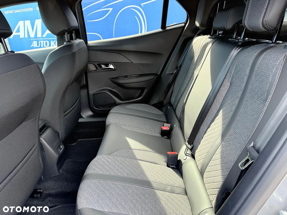 Peugeot 2008 - 12