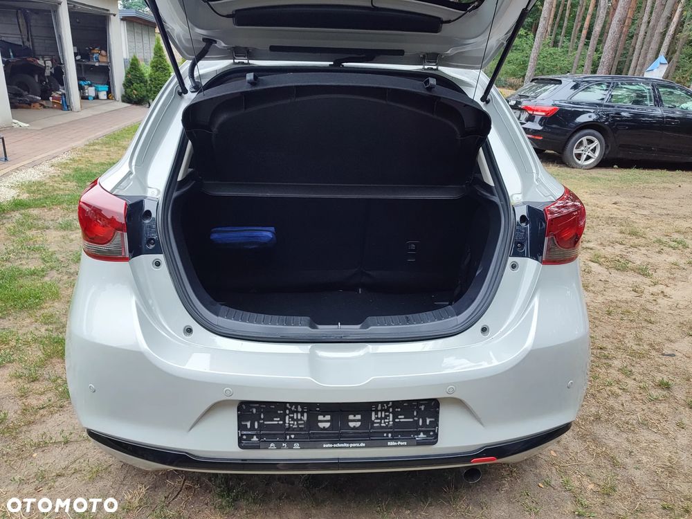 Mazda 2 SKYACTIV-G 90 Homura - 13