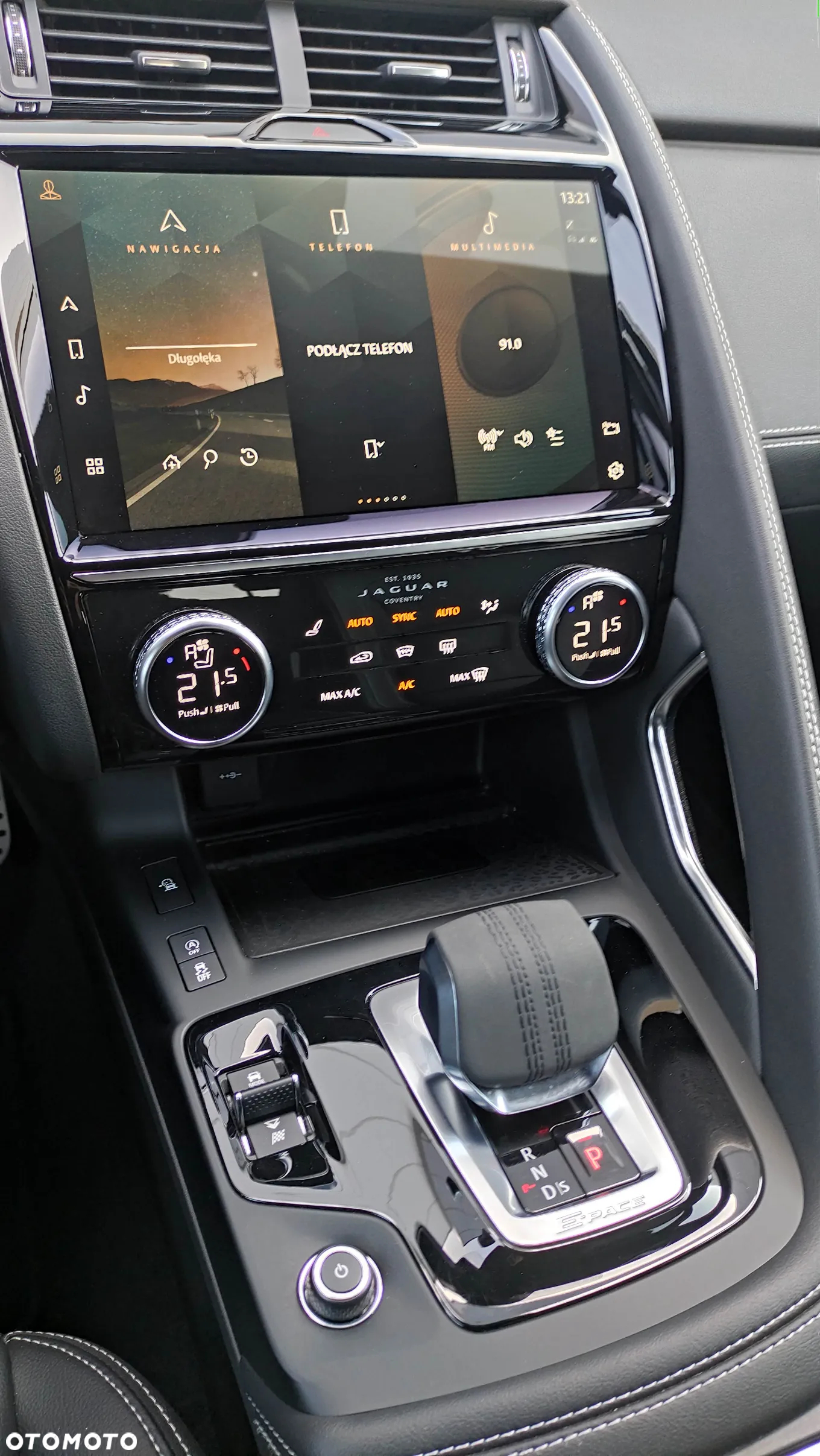 Jaguar E-Pace 2.0 i4D AWD R-Dynamic SE - 17