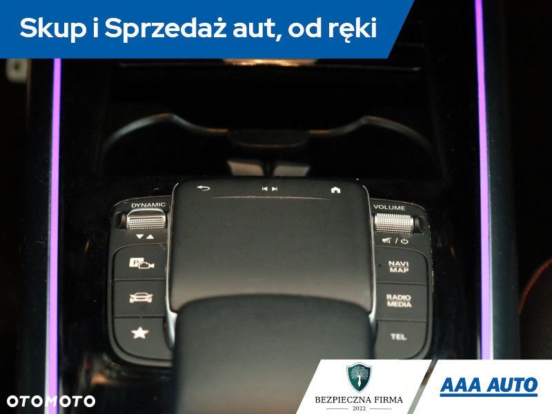 Mercedes-Benz GLA - 15
