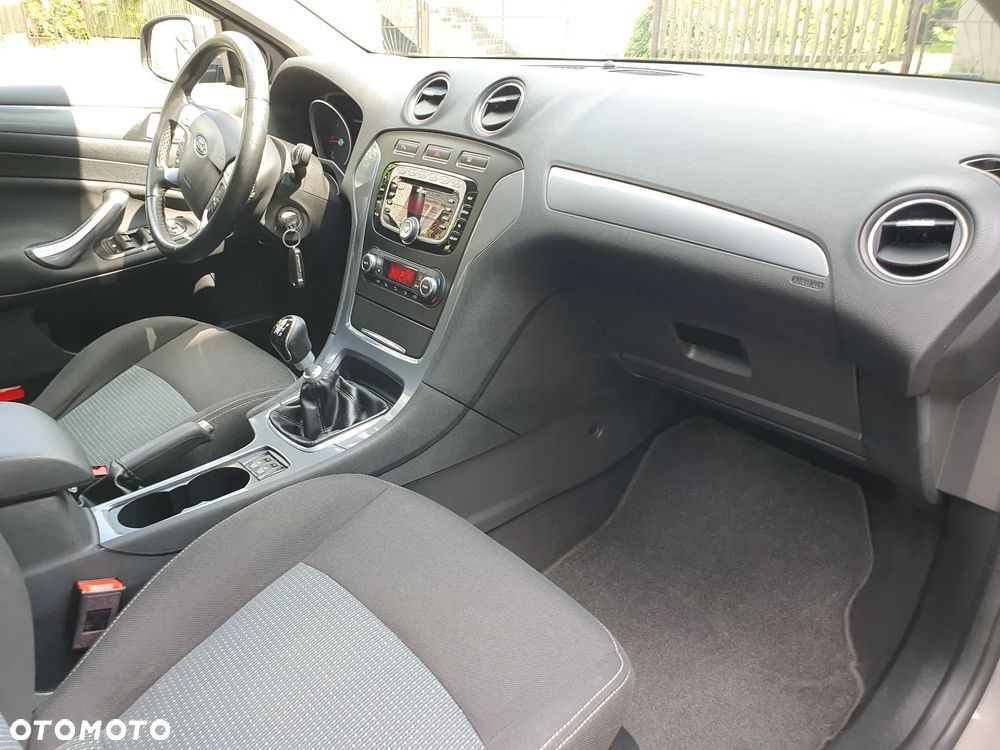 Ford Mondeo 1.6 TDCi Business Edition - 23