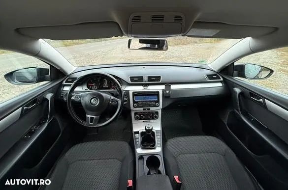 Volkswagen Passat 2.0 TDI Comfortline - 6