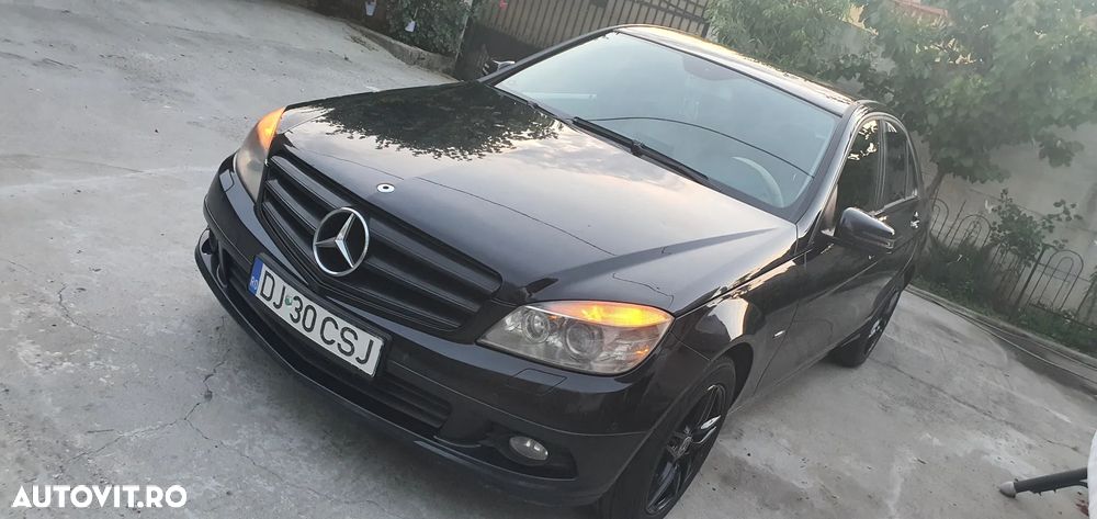 Mercedes-Benz C - 8