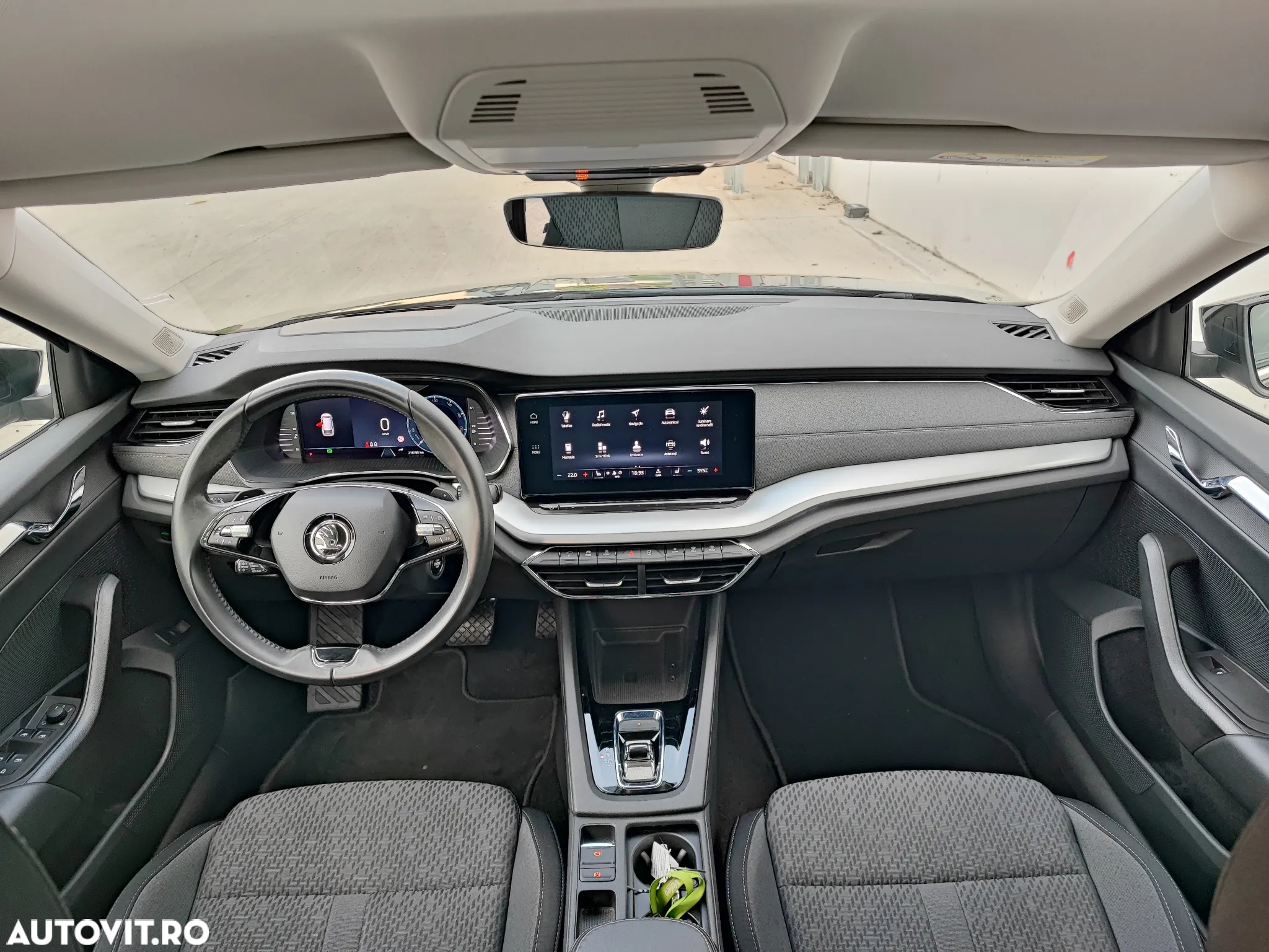 Skoda Octavia 2.0 TDI DSG First Edition - 36