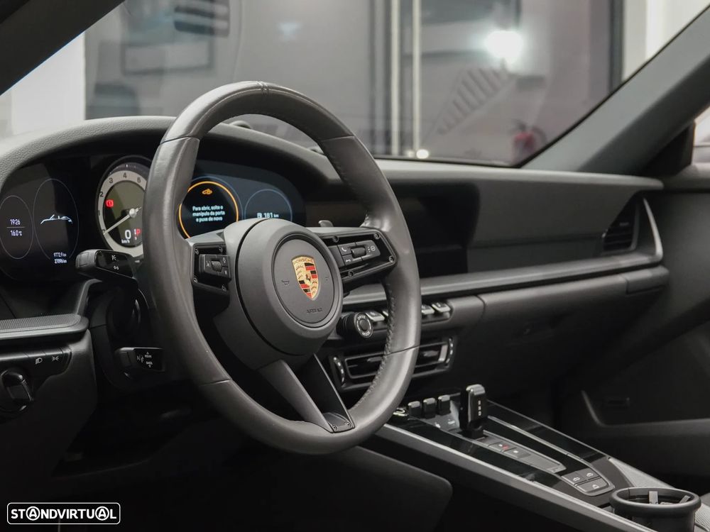 Porsche 911 (992) Carrera PDK - 22