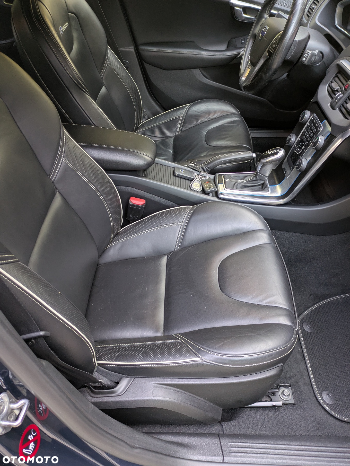 Volvo V40 T5 Geartronic R Design - 24