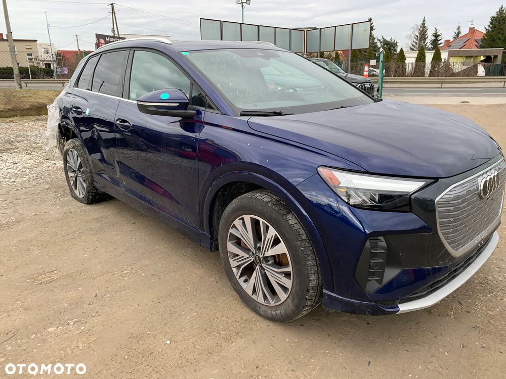 Audi Q4 e-tron 45 quattro - 4