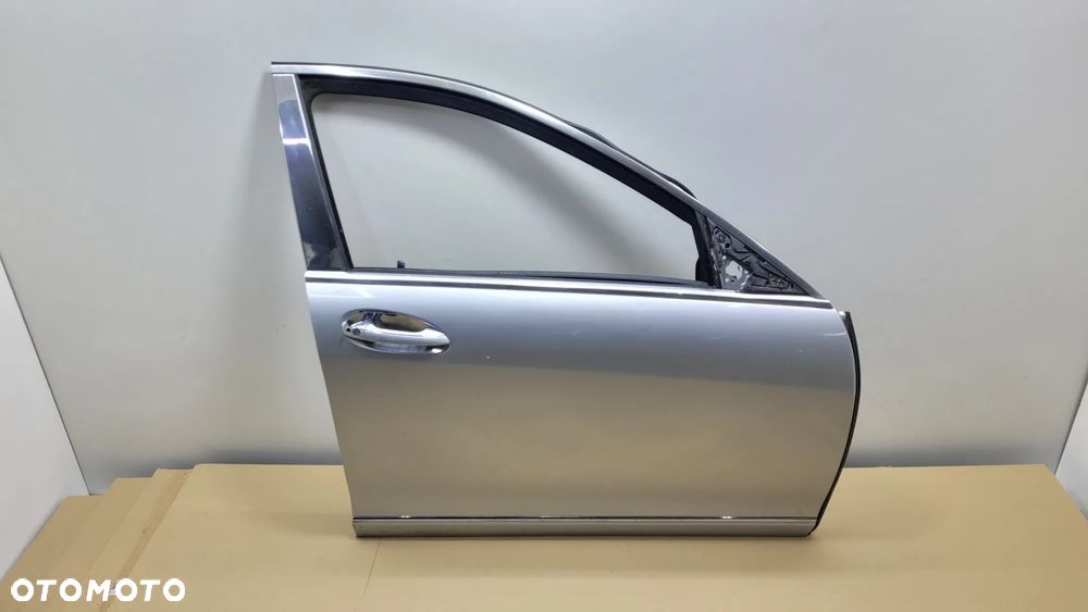 MERCEDES S W221 DRZWI PRZÓD PRZEDNIE PRZÓD PRAWE C775 - 2