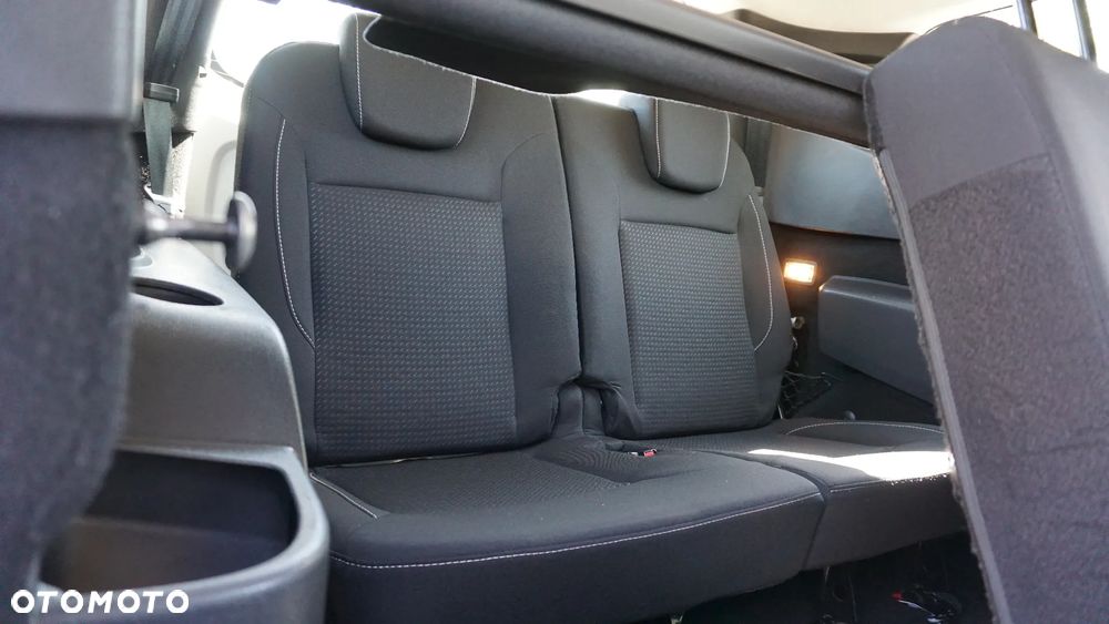 Dacia Lodgy 1.5 Blue dCi Laureate S&S EU6d - 15