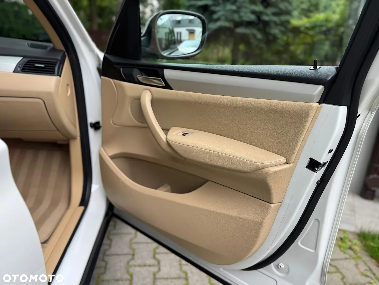 BMW X3 xDrive28i - 22