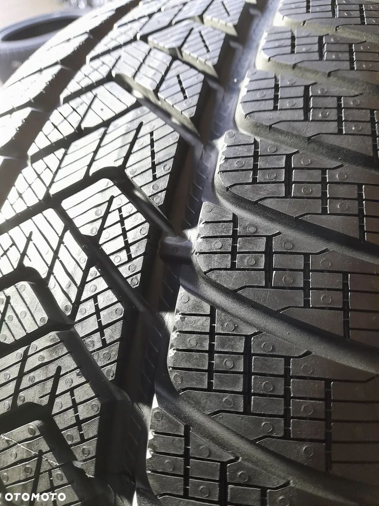 Opony zimowe Pirelli Scorpion Winter 255/40 22 103H M+S - 7