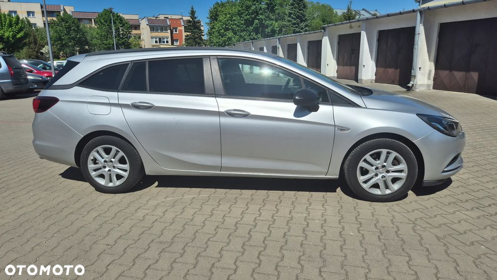 Opel Astra - 2