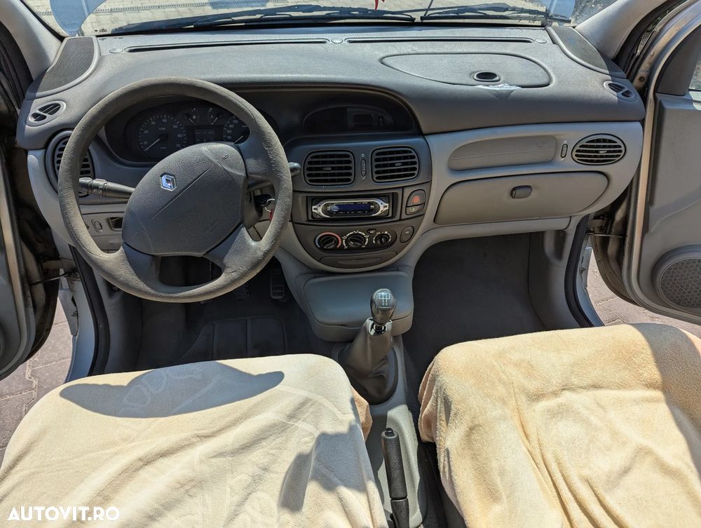 Renault Scenic 1.9dCi Expression - 8