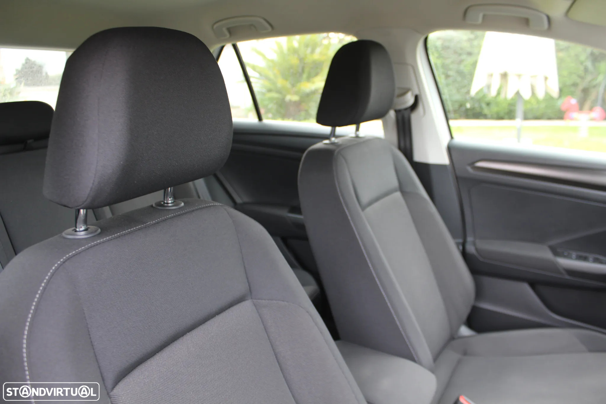 VW T-Roc 1.5 TSI Beats - 20