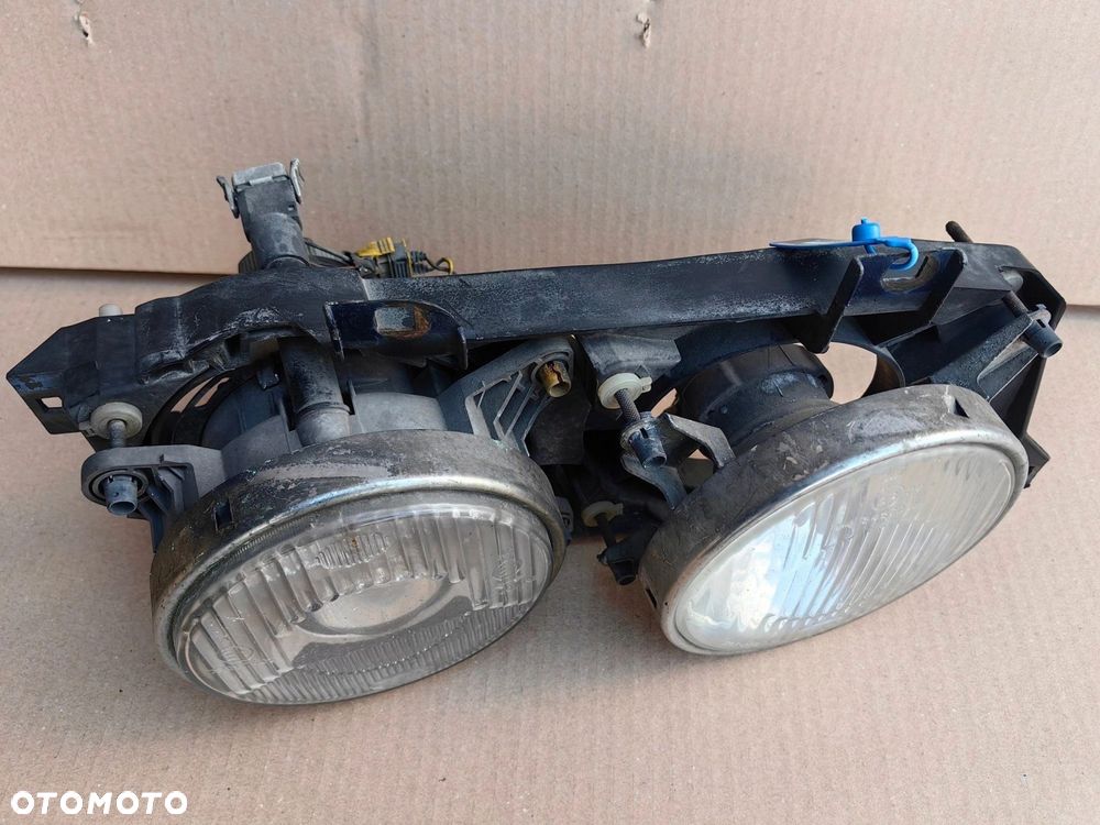 Lampa PRAWA BMW 5 e34 SEDAN TOURING KOMBI Europa HELLA soczewka - 4