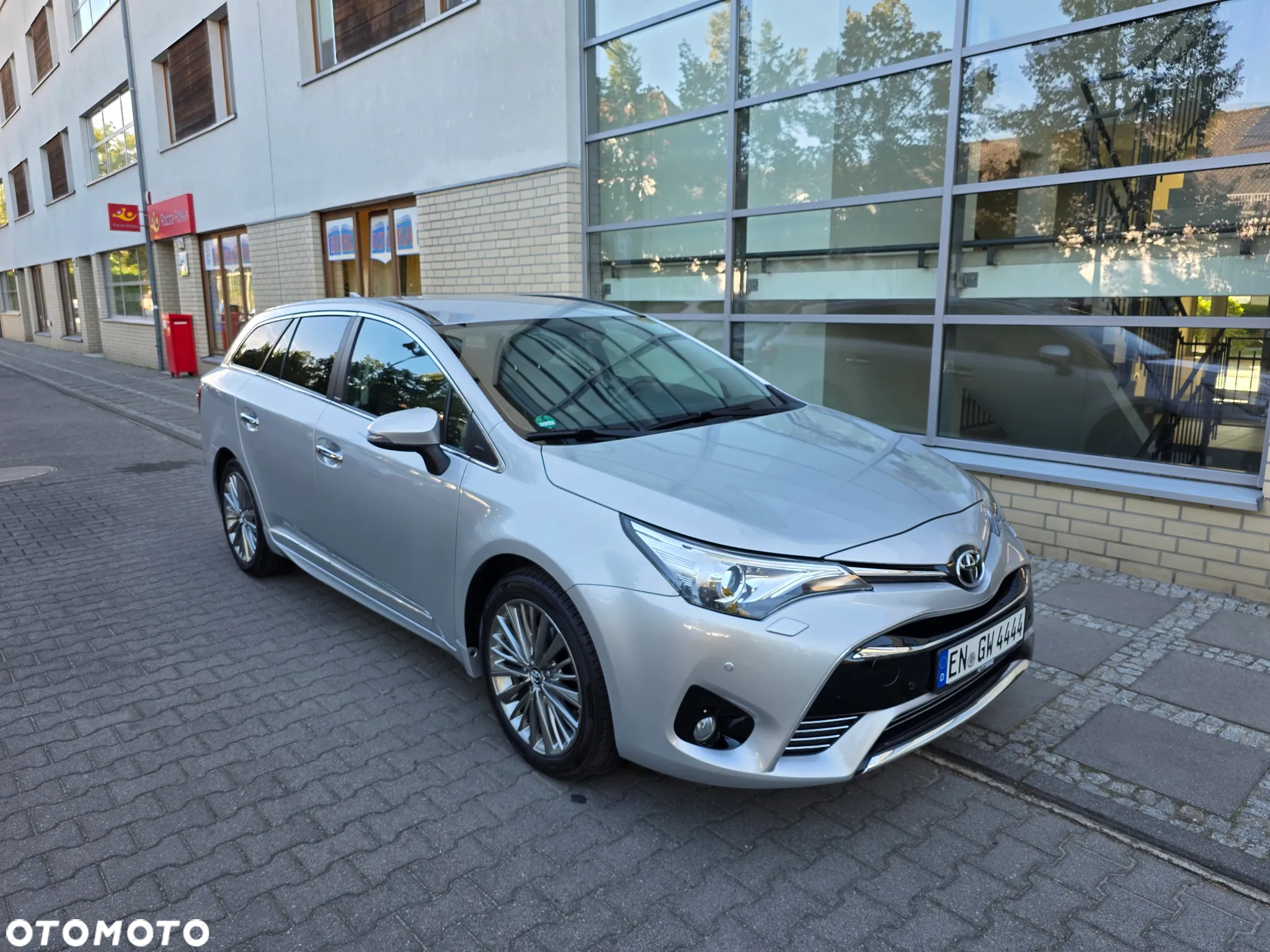 Toyota Avensis 1.8 Prestige - 9