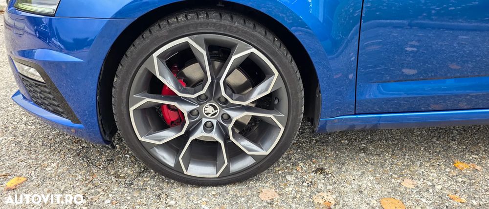 Skoda Octavia 2.0 TDI DSG RS - 17