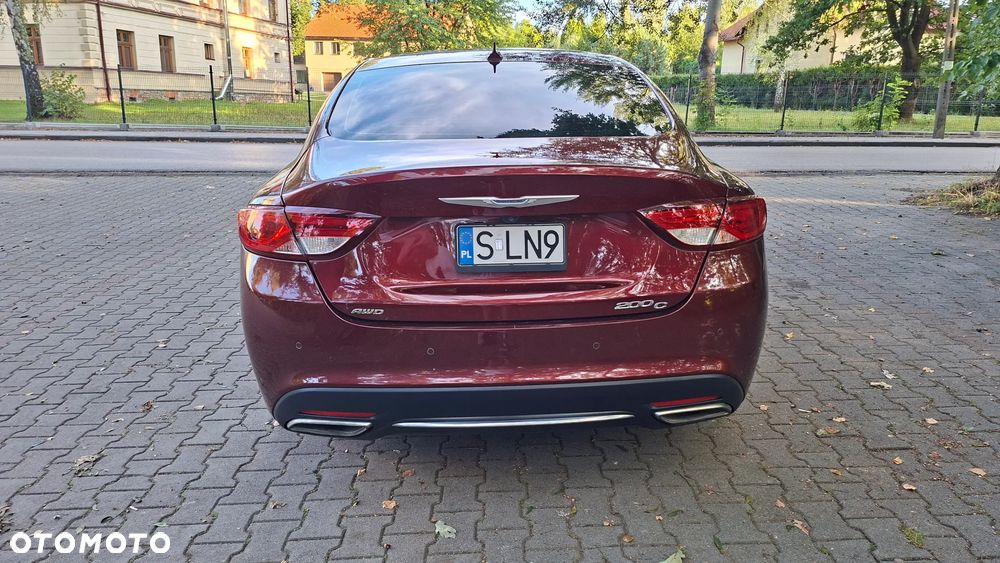 Chrysler 200 - 6