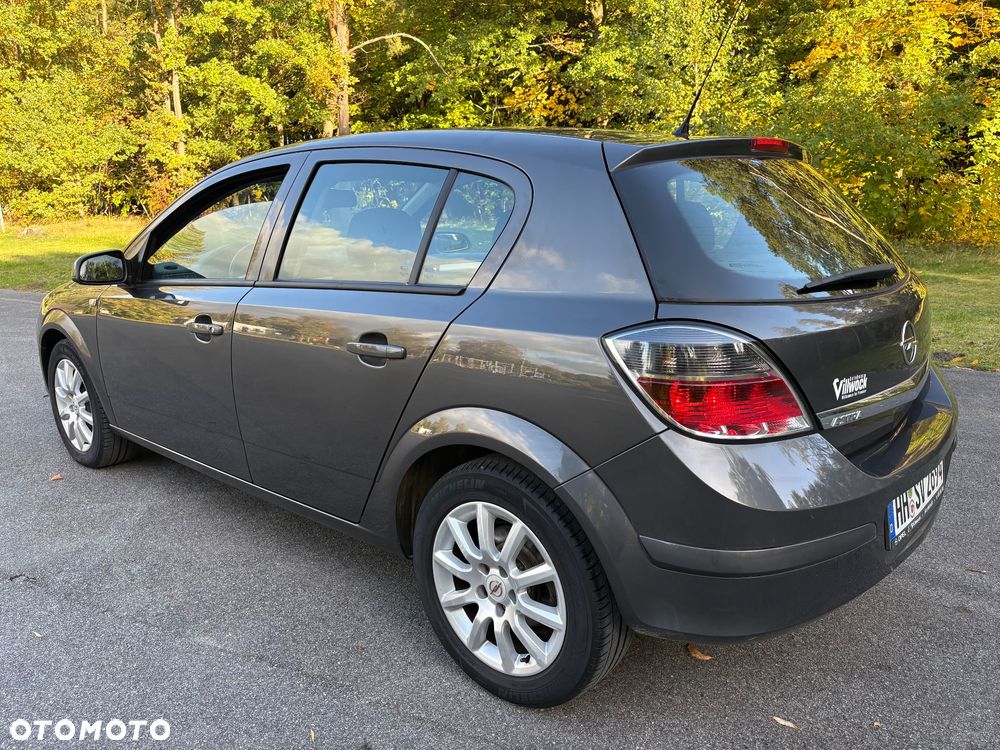 Opel Astra - 2