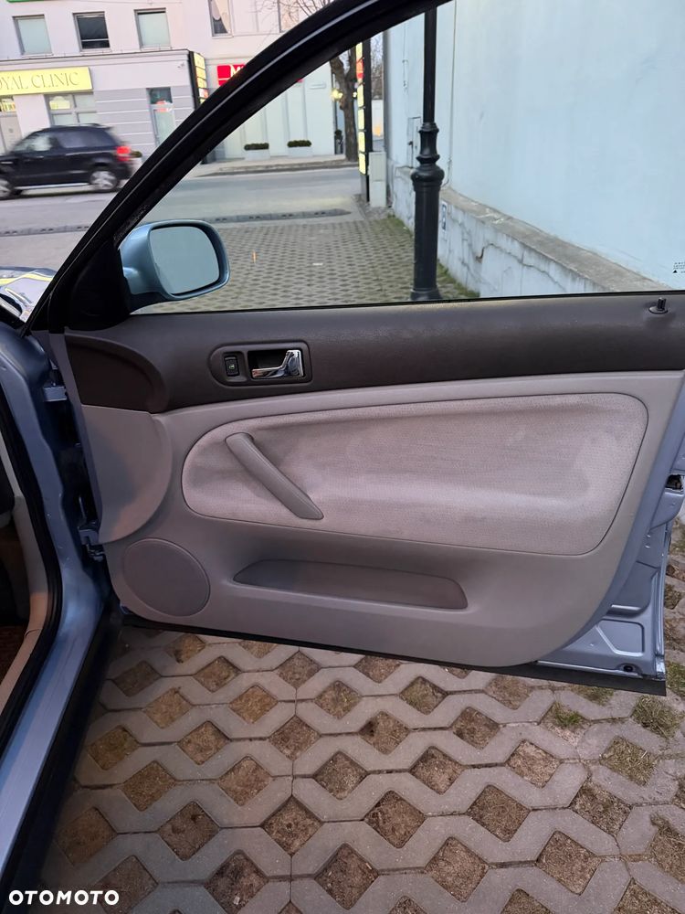 Volkswagen Passat - 24