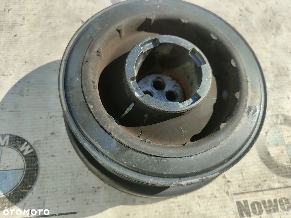 BMW E87 E90 E60 E65 E83 E53 E70 2.0d 3.0d M47 M57 Koło pasowe wału Stan BDB - 2