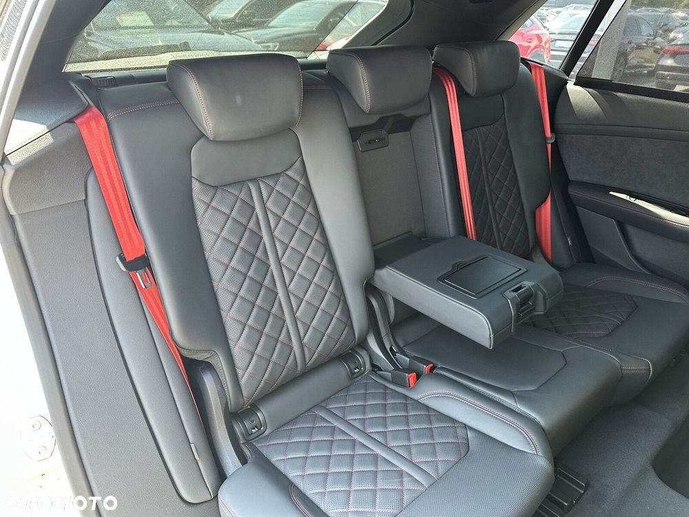 Audi Q8 - 25