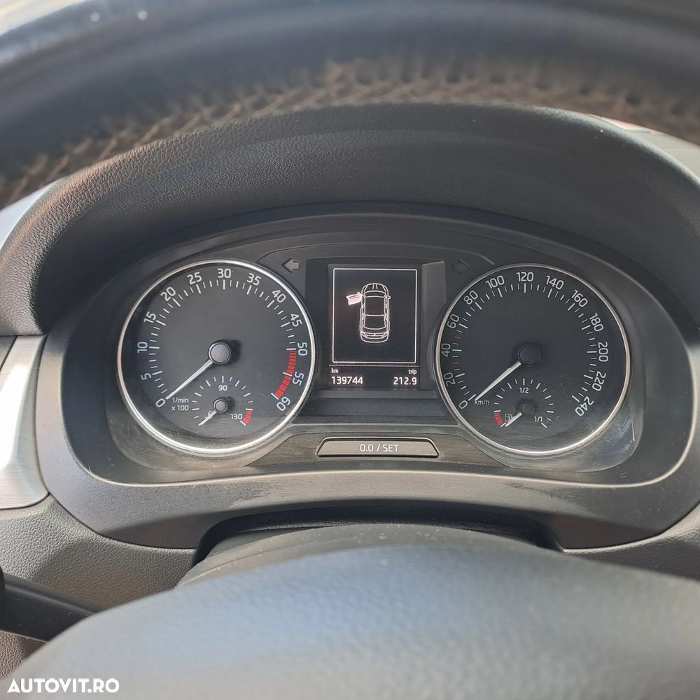 Skoda RAPID - 5
