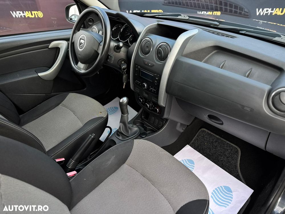 Dacia Duster 1.6 16V 105 4x2 Laureate - 10