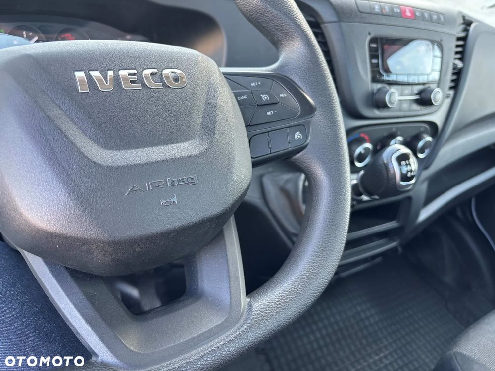 Iveco 35s18 - 17