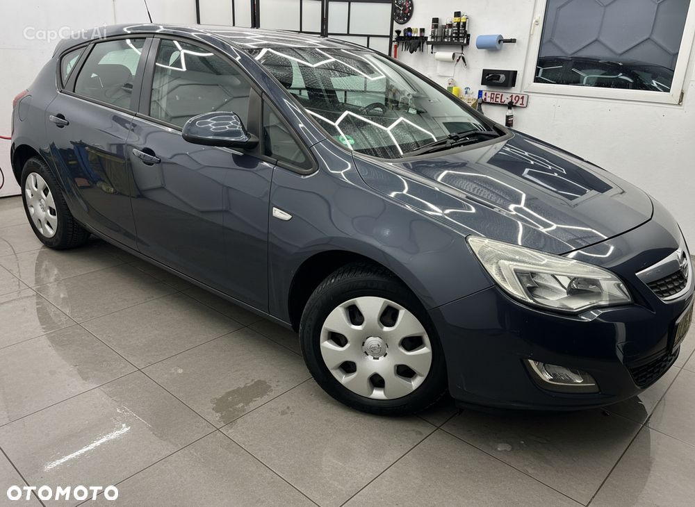 Opel Astra - 11