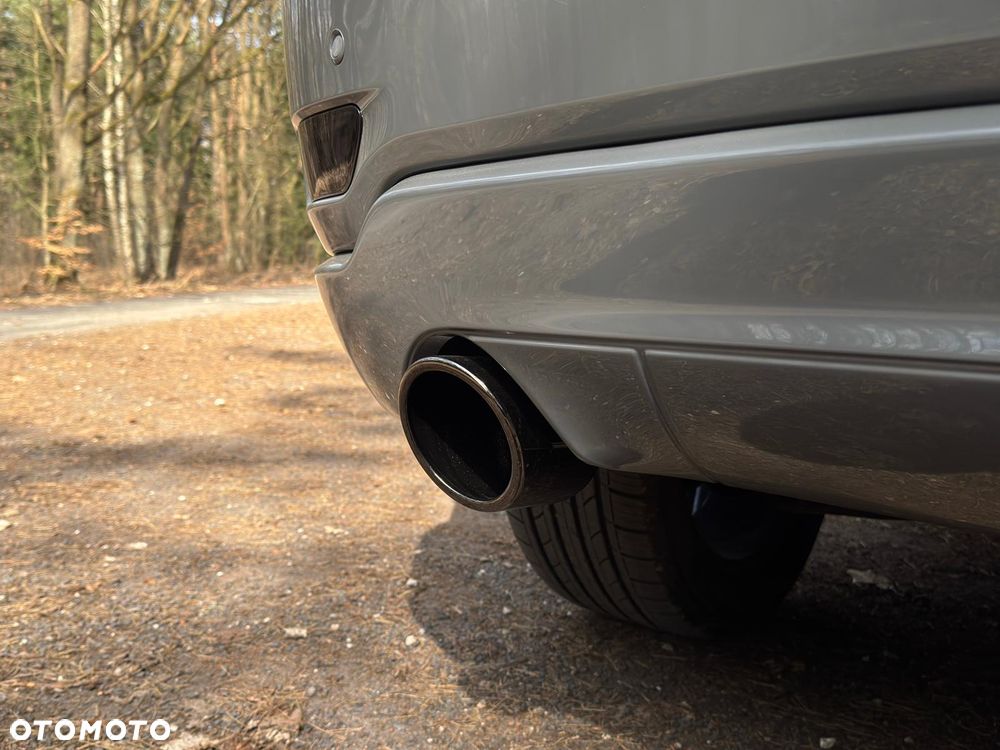 Jeep Grand Cherokee - 19