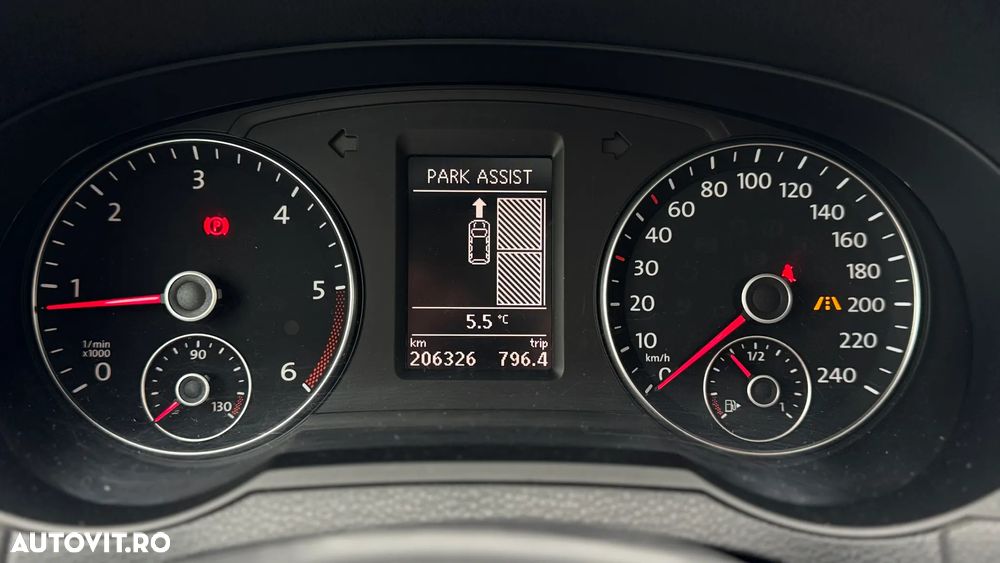 Volkswagen Sharan 2.0 TDI DSG (BlueMotion Technology) Highline - 30