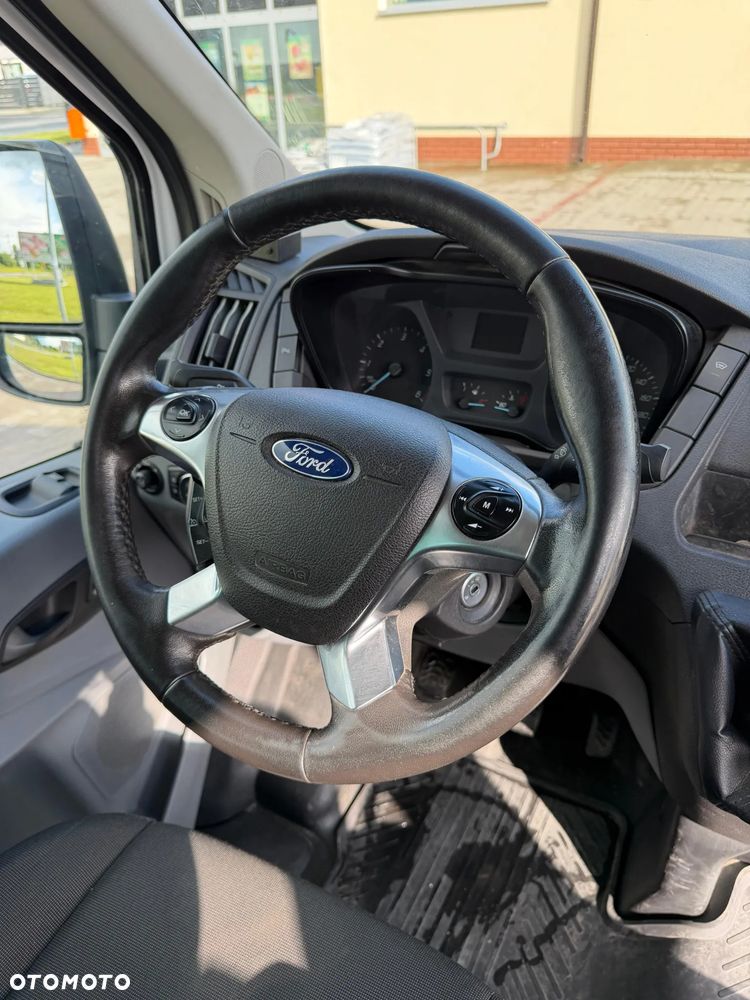Ford Transit - 20