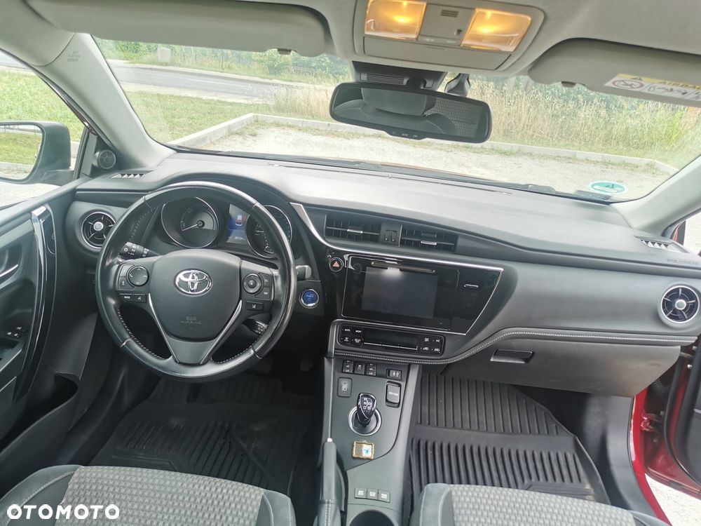 Toyota Auris Hybrid 135 Selection - 5