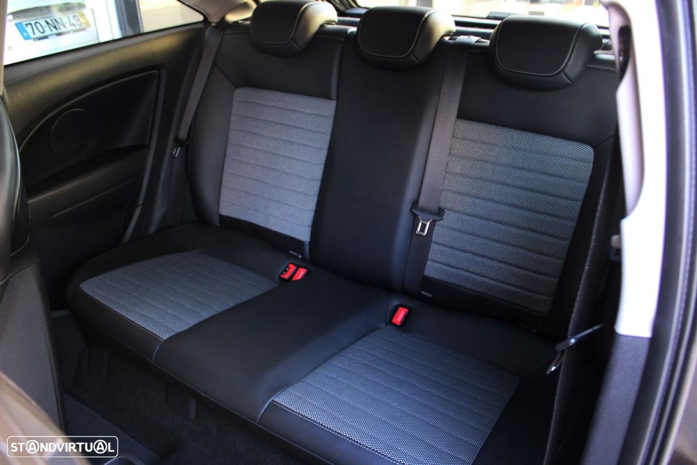 Opel Corsa 1.6 Turbo OPC - 8