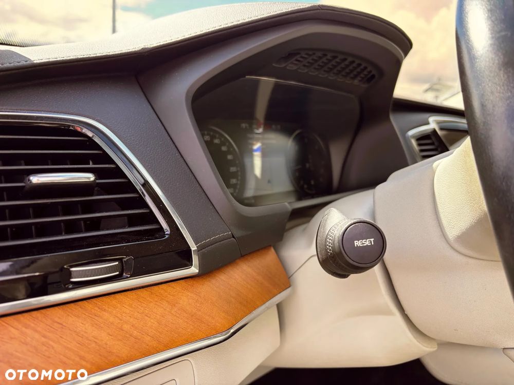 Volvo XC 90 B5 D AWD Inscription - 20