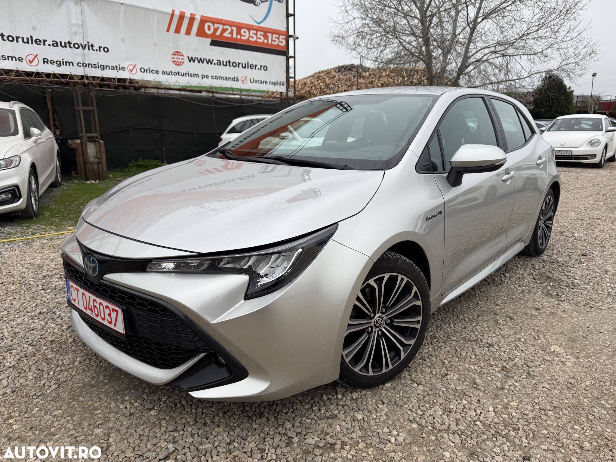 Toyota Corolla 2.0 Hybrid Lounge - 1