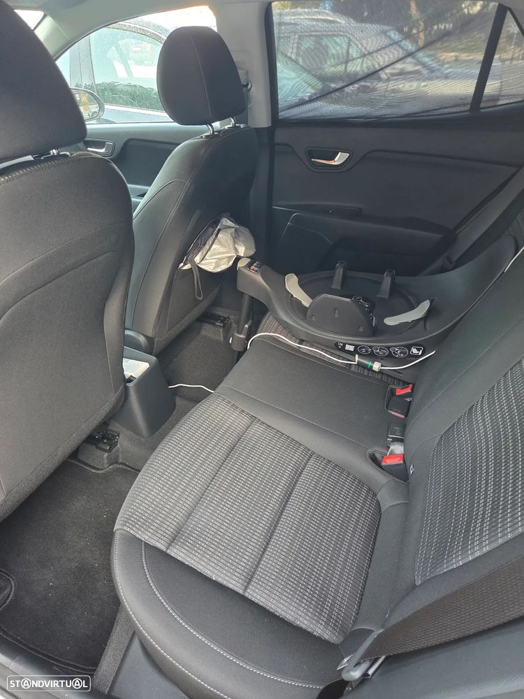 Kia Stonic 1.0 T-GDi Drive - 10