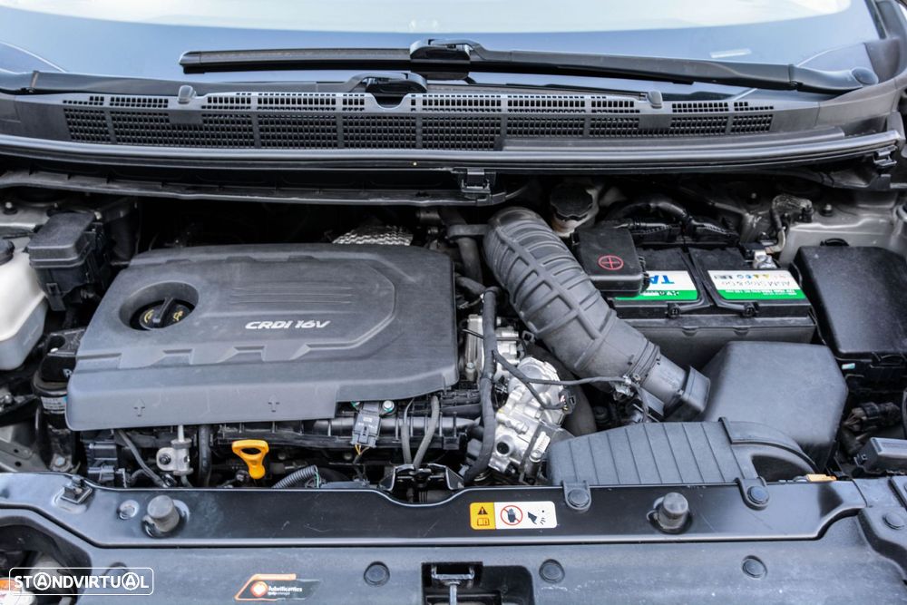 Kia Carens 1.7 CRDi ISG TX - 44