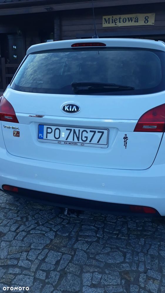 Kia Venga - 9