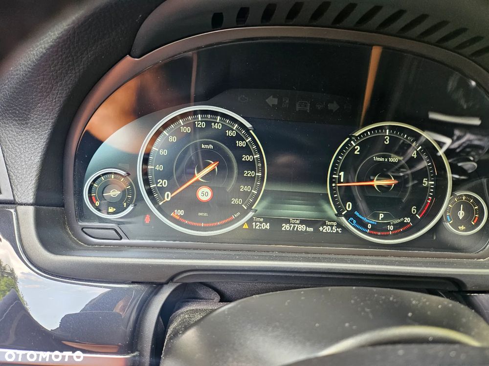 BMW Seria 5 520d Luxury Line - 10