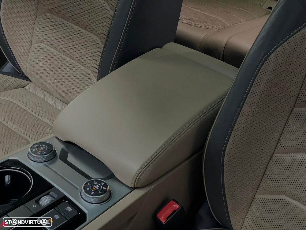VW Touareg 3.0 TDI V6 Elegance Plus - 37