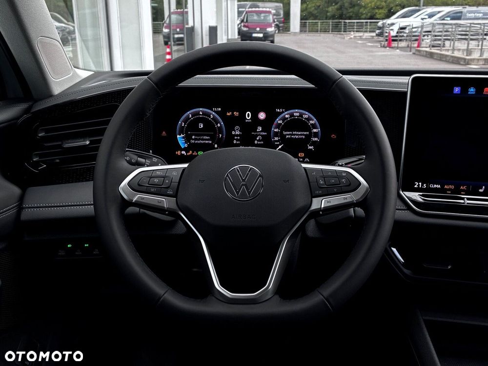 Volkswagen Tiguan - 13