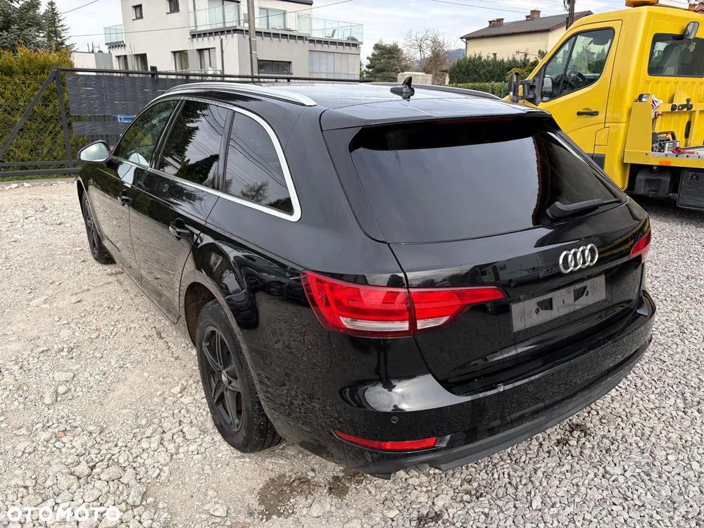 Audi A4 Avant 2.0 TDI design - 17