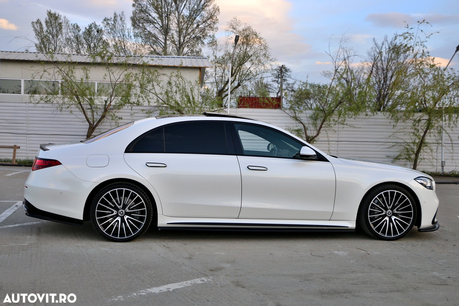 Mercedes-Benz S 500 4Matic L 9G-TRONIC - 12