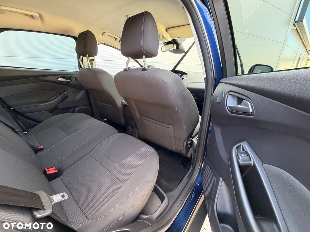 Ford Focus 1.0 EcoBoost Titanium - 9